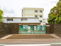 周辺環境:川口市立芝中央小学校