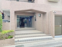 エントランス: