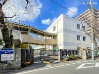 周辺環境:川口市立仲町中学校