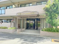 エントランス: