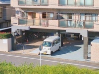 エントランス: