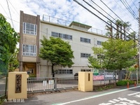 周辺環境:川口市立鳩ヶ谷小学校