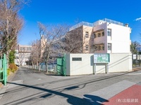 周辺環境:川口市立小谷場中学校