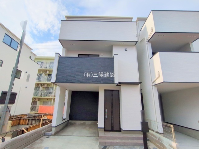 外観: