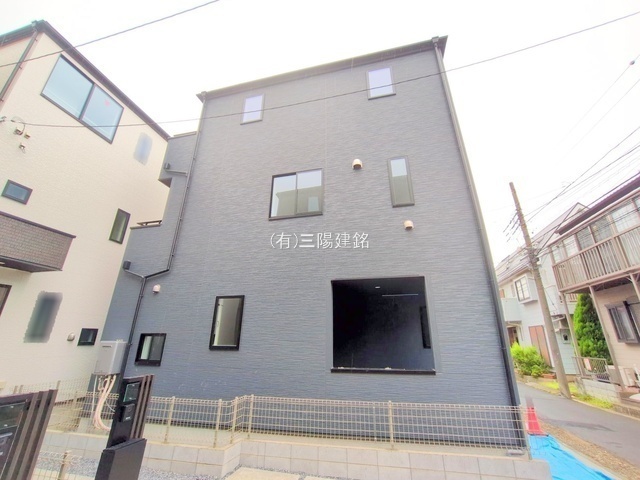 外観: