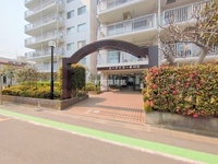 エントランス:
