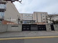 周辺環境:新宿区立西早稲田中学校