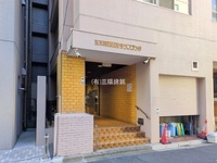 エントランス: