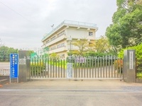 周辺環境:上尾市立尾山台小学校