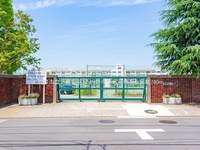 周辺環境:川口市立芝東中学校