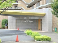 エントランス: