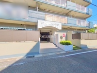 エントランス: