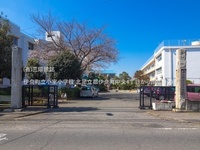 周辺環境:伊奈町立小室小学校