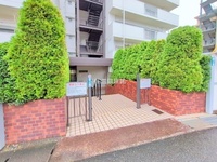 エントランス: