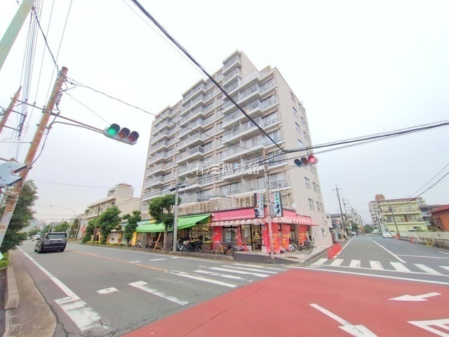 外観: