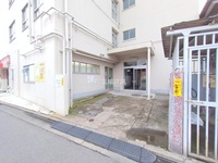 エントランス:
