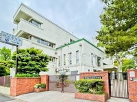 周辺環境:新宿区立四谷中学校