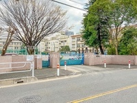 周辺環境:川口市立飯仲小学校