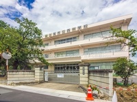 周辺環境:上尾市立西中学校