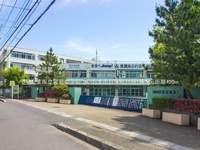 周辺環境:さいたま市立宮前中学校