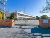 周辺環境:川口市立里小学校