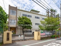 周辺環境:川口市立鳩ヶ谷小学校