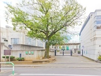 周辺環境:新宿区立落合第二中学校