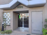 エントランス:
