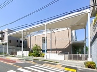 周辺環境:港区立三田中学校