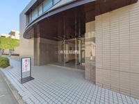 エントランス: