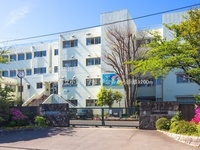 周辺環境:伊奈町立小針中学校