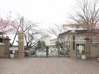 周辺環境:さいたま市立大久保中学校