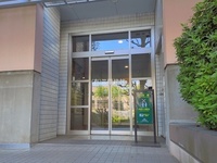 エントランス: