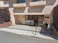 エントランス: