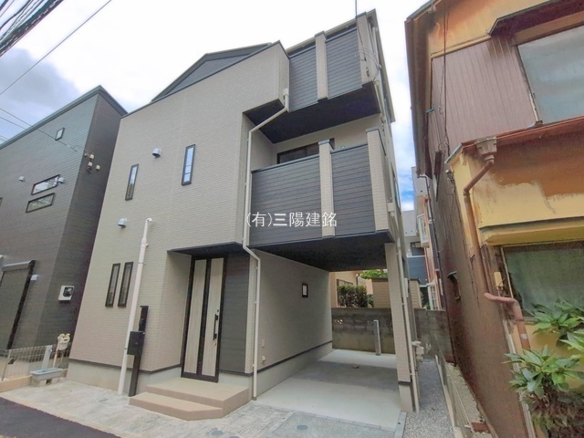 外観: