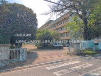 周辺環境:上尾市立上平中学校