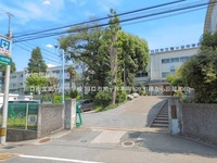 周辺環境:川口市立鳩ヶ谷中学校