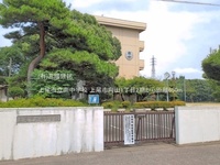 周辺環境:上尾市立南中学校