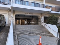 エントランス: